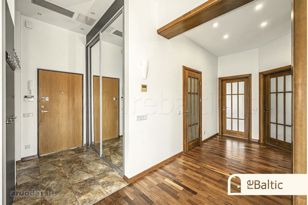 Prestižiniai apartamentai viršutiniame namo - nuotraukos Nr. 31
