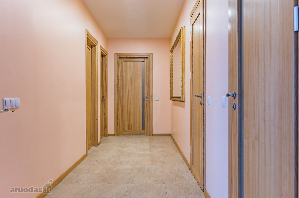 Parduodamas erdvus ir jaukus 3 kambarių butas - nuotraukos Nr. 15