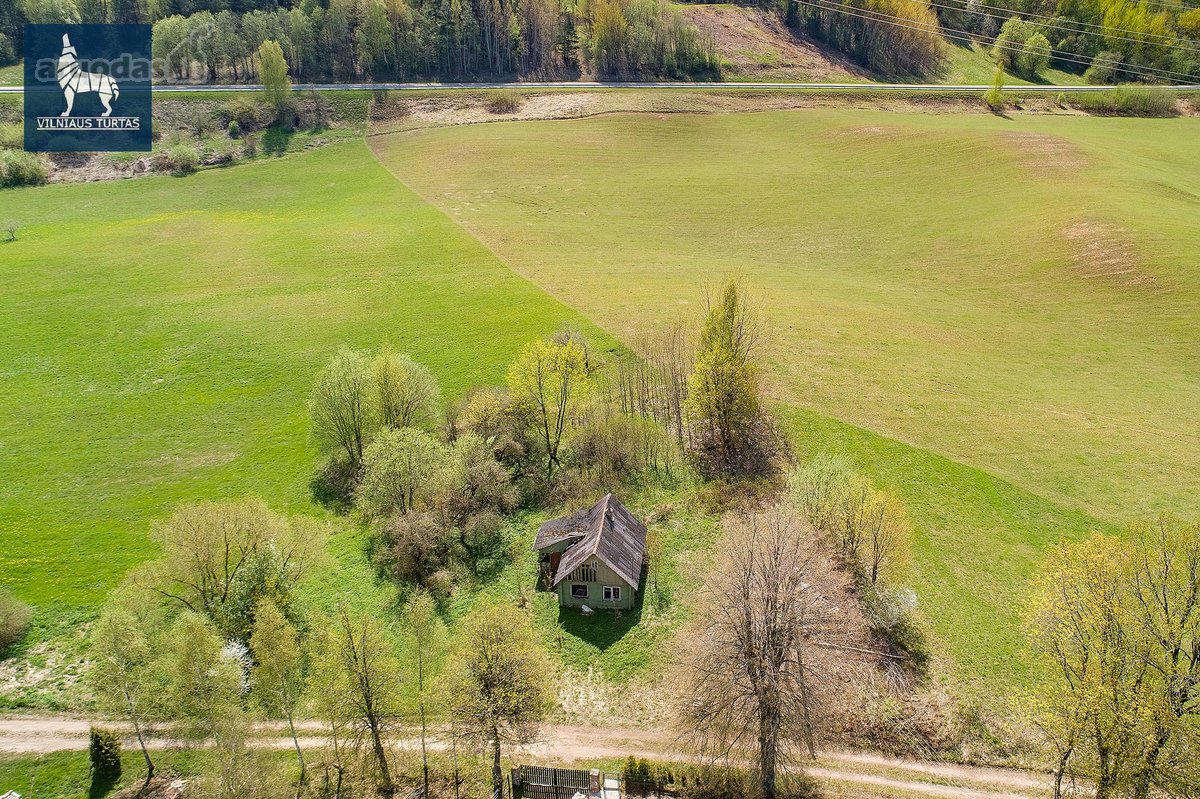 Labai gražioje vietoje, mažai urbanizuotoje