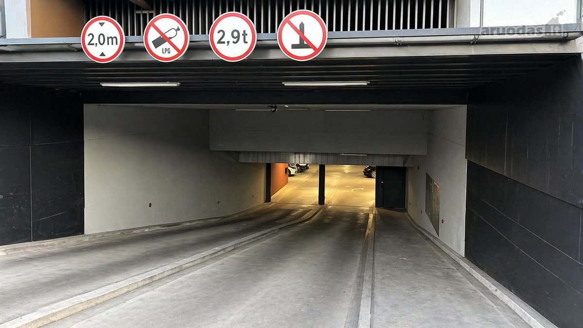 1. Parduodama dviračių / motociklų saugykla.  - nuotraukos Nr. 3