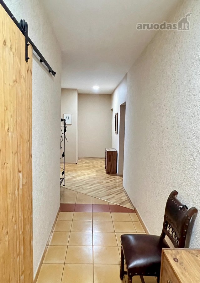 Parduodamas erdvus ir šviesus 3 kambarių - nuotraukos Nr. 6