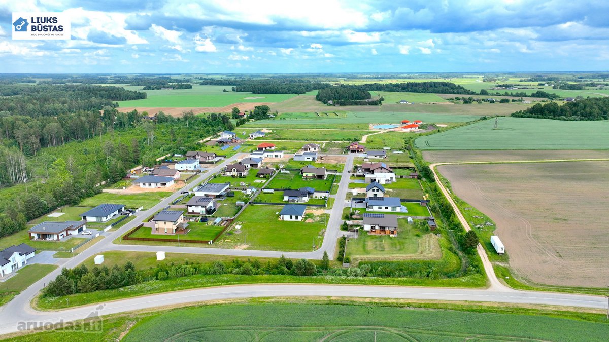 12 ir 17 arų sklypai Laukų g. prie miško,