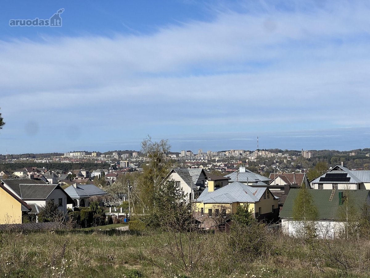 Parduodamas išskirtinis namų valdos sklypas