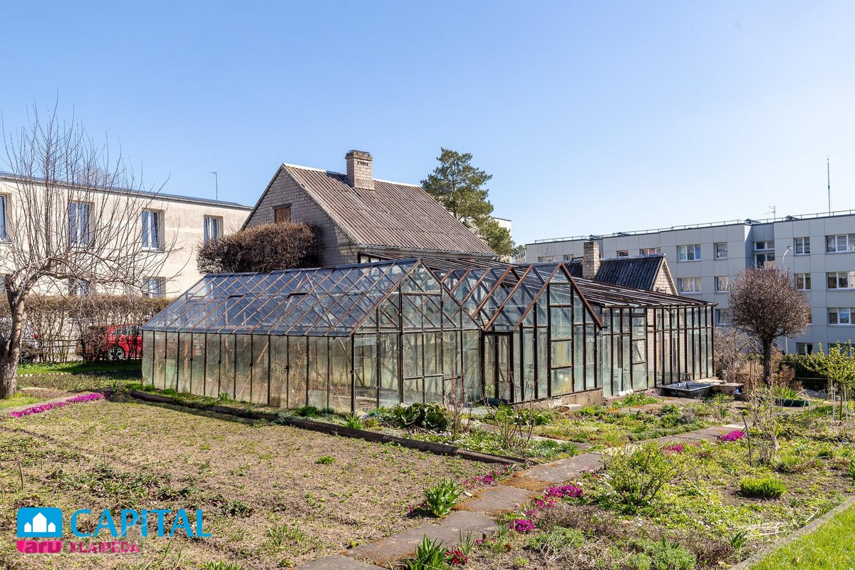 Išskirtinės architektūros namas Gargžduose su - nuotraukos Nr. 36