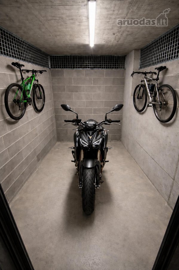 1. Parduodama dviračių / motociklų saugykla