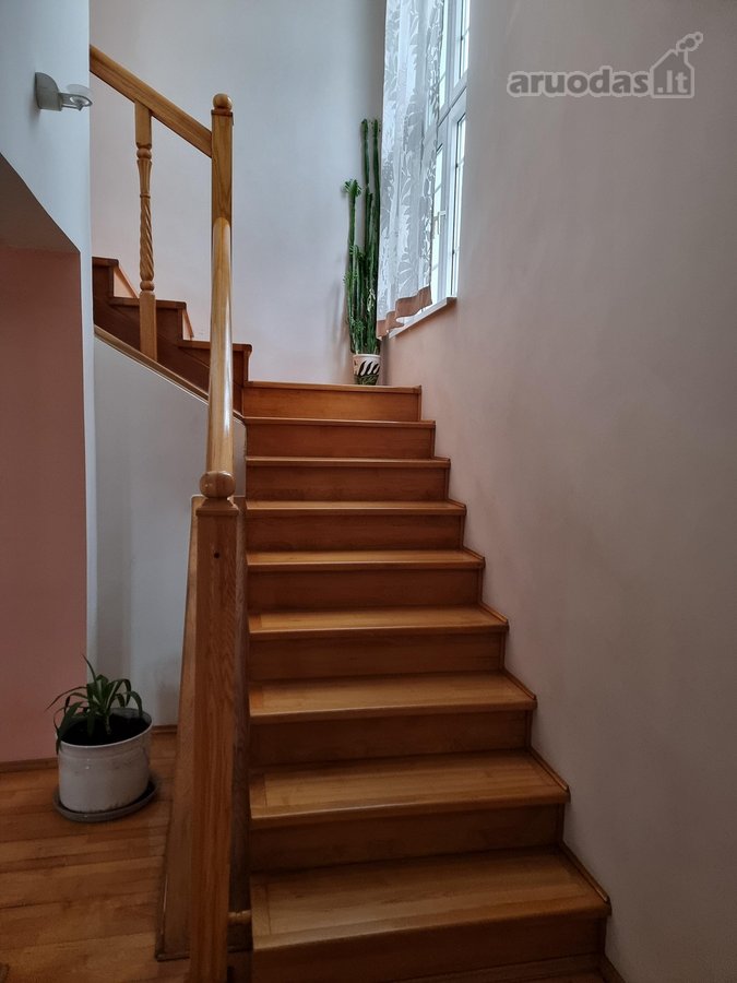 Parduodamas erdvus 2 aukštų namas su ūkiniu - nuotraukos Nr. 10