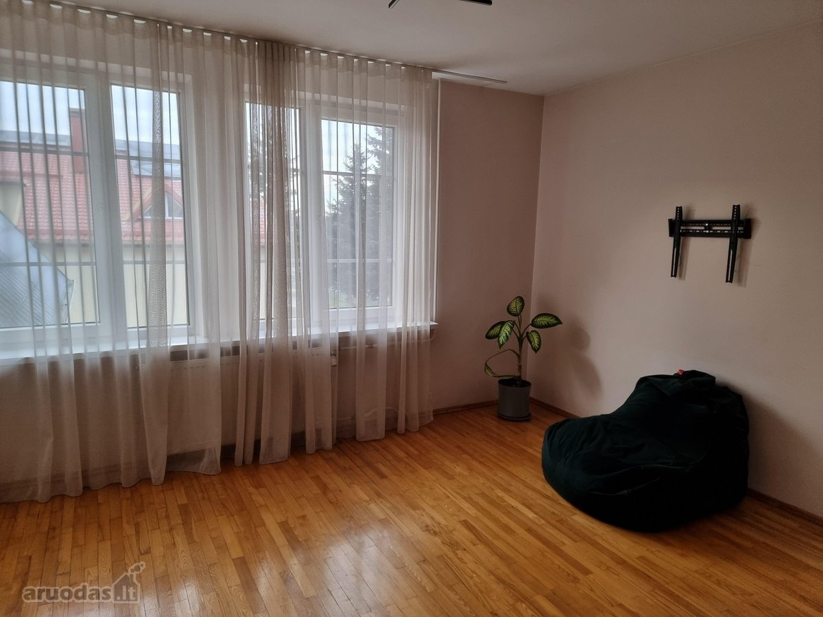 Parduodamas erdvus 2 aukštų namas su ūkiniu - nuotraukos Nr. 11