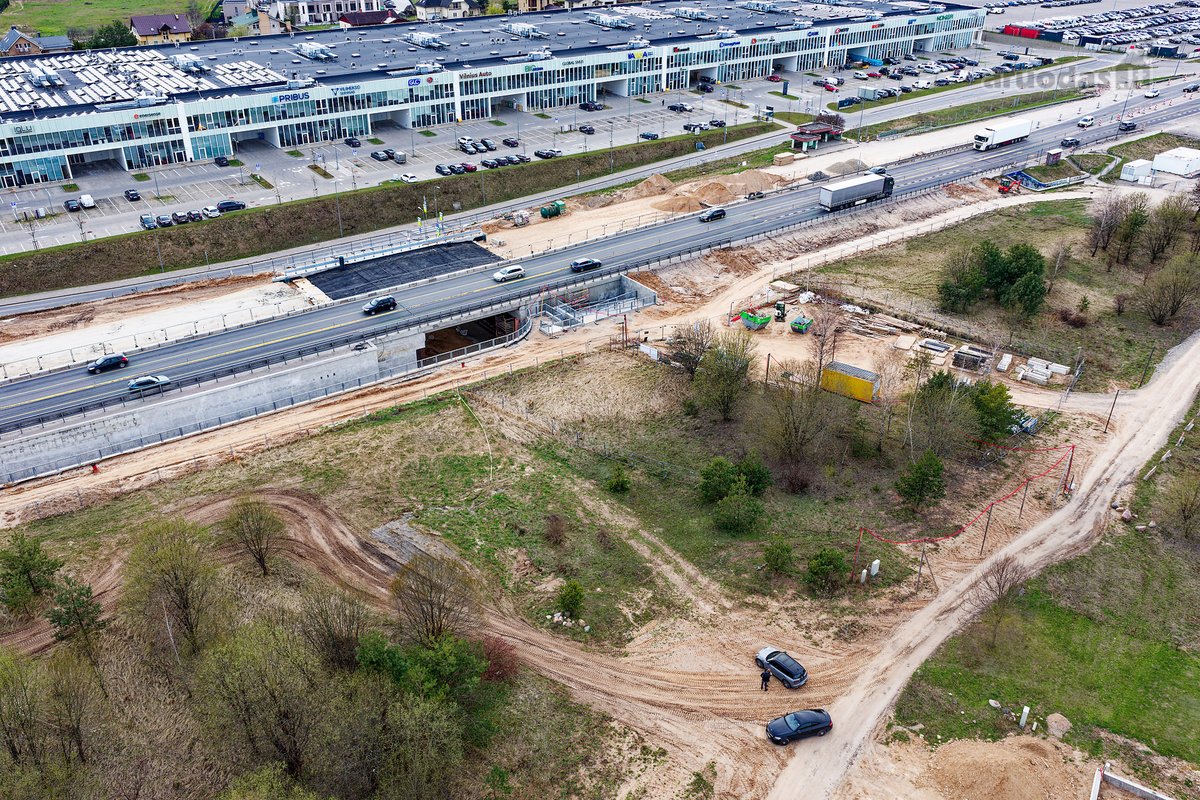 Parduodamas 18 arų žemės sklypas strategiškai - nuotraukos Nr. 2