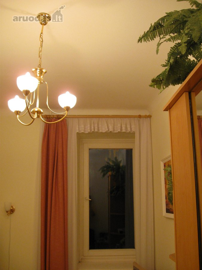 Be tarpininkų parduodamas kambarys pačiame - nuotraukos Nr. 14
