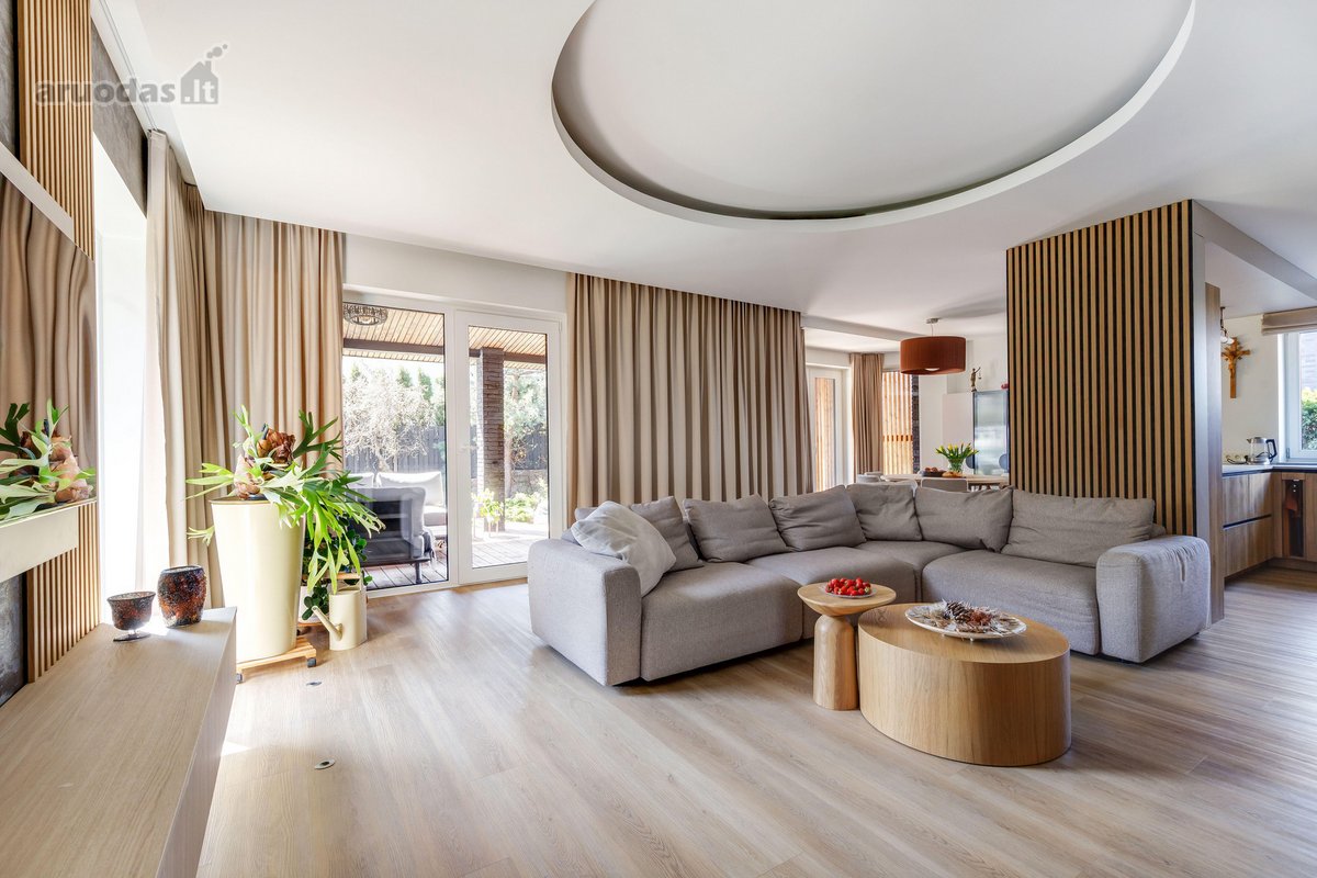 Parduodamas išskirtinis 317 m² namas Ozo - nuotraukos Nr. 3