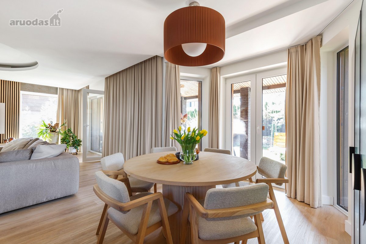 Parduodamas išskirtinis 317 m² namas Ozo - nuotraukos Nr. 9