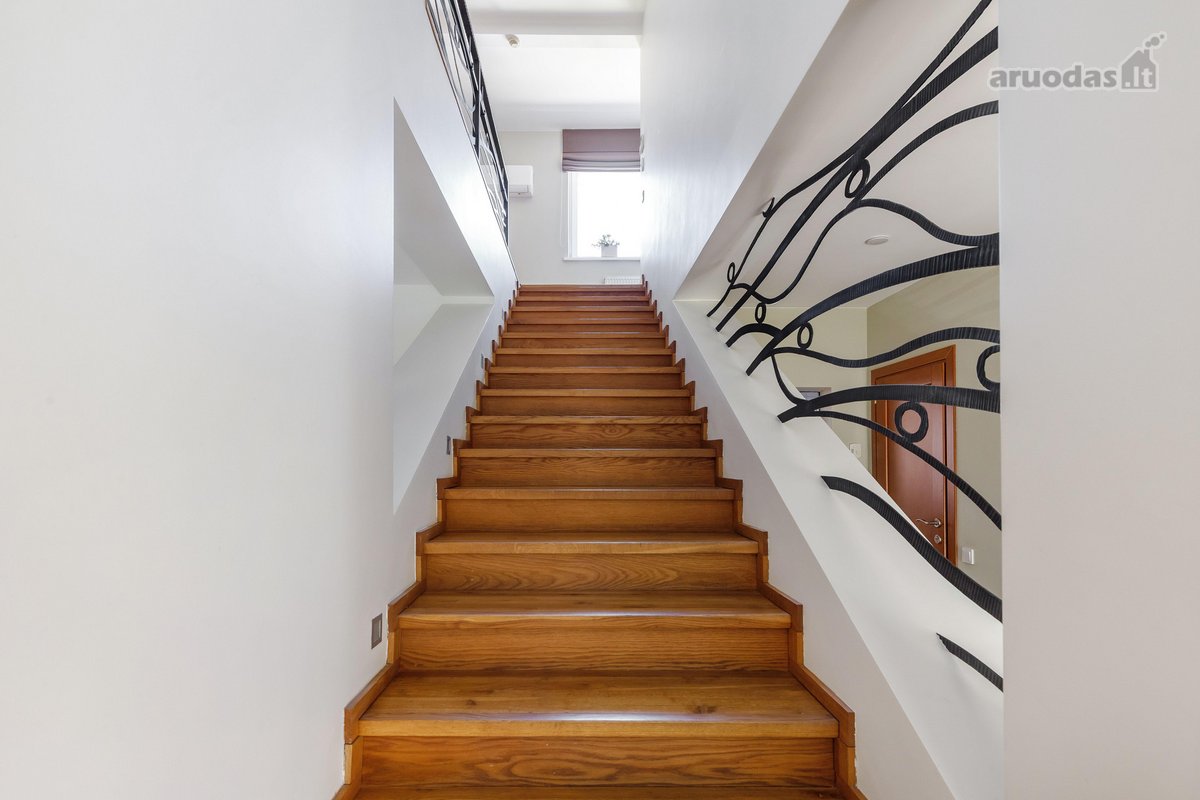 Parduodamas išskirtinis 317 m² namas Ozo - nuotraukos Nr. 15