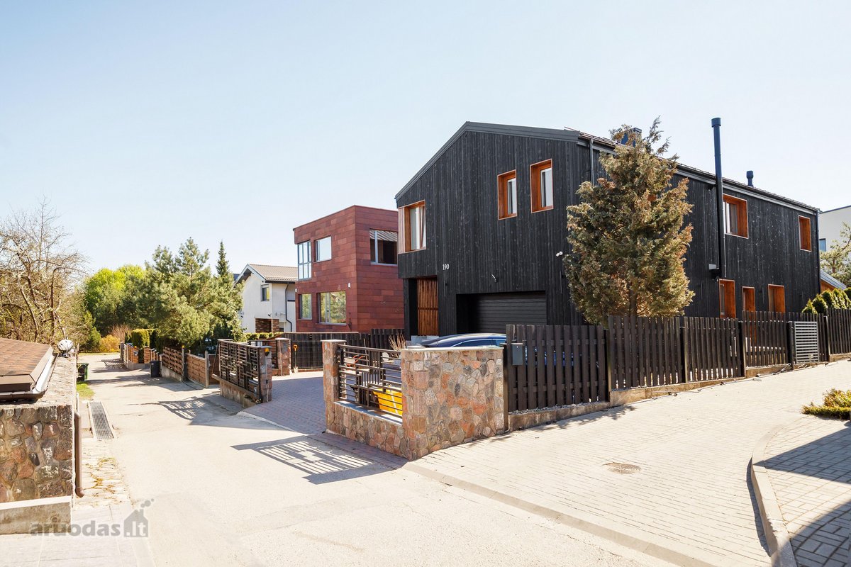 Parduodamas išskirtinis 317 m² namas Ozo - nuotraukos Nr. 35