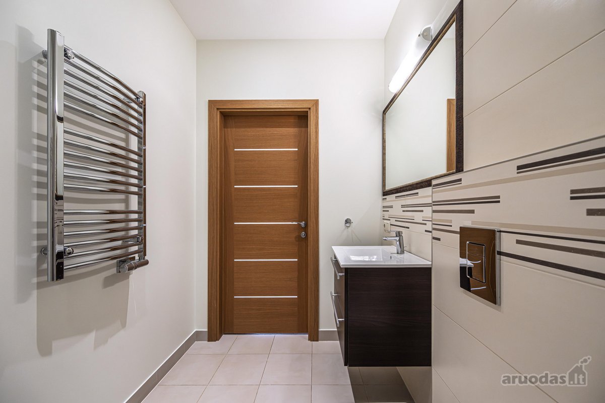 Jaukus, aukštų lubų, modernios klasikos - nuotraukos Nr. 26