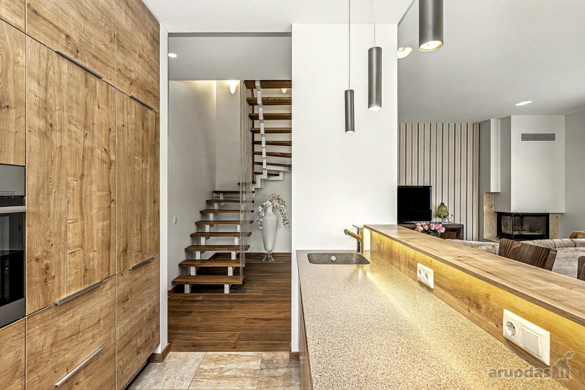 Jaukus, aukštų lubų, modernios klasikos - nuotraukos Nr. 14