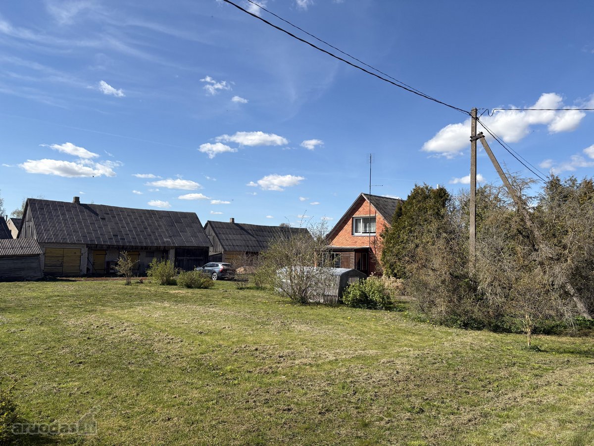 Pasvalio rajone Žilpamūšio kaime parduodamas