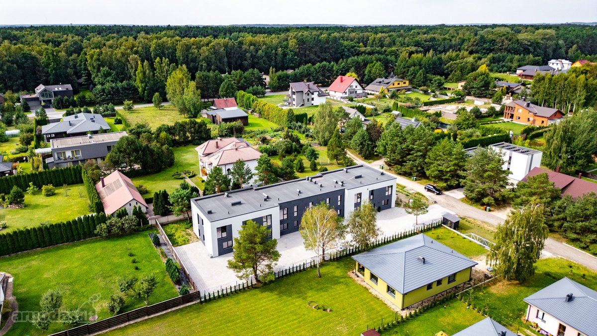 Parduodamas Butas Su Nuostabiu Vaizdu Pro Langą !