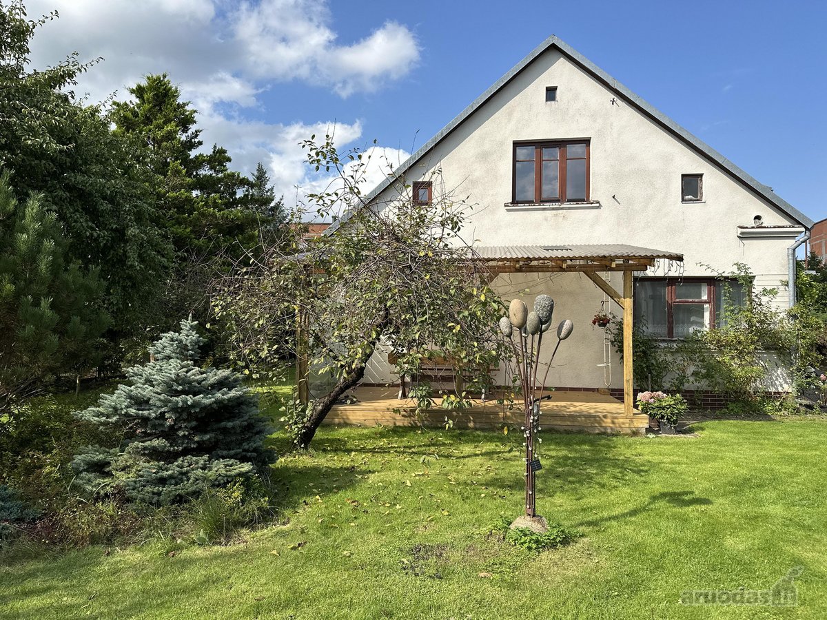 Namas miesto centre. Dvigubas žemės sklypas - nuotraukos Nr. 26