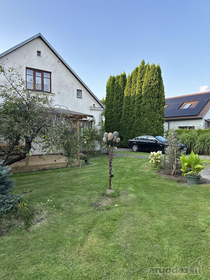 Namas miesto centre. Dvigubas žemės sklypas - nuotraukos Nr. 7