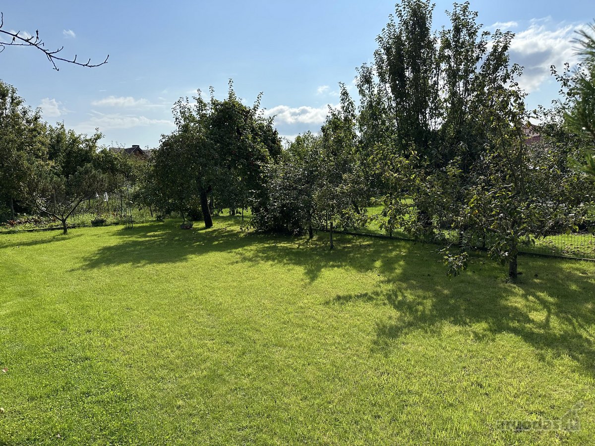 Namas miesto centre. Dvigubas žemės sklypas - nuotraukos Nr. 24