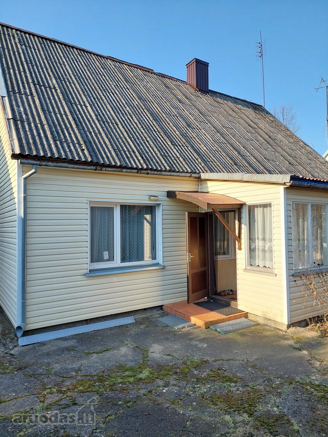 Parduodamas gyvenamasis namas strategiškai - nuotraukos Nr. 5