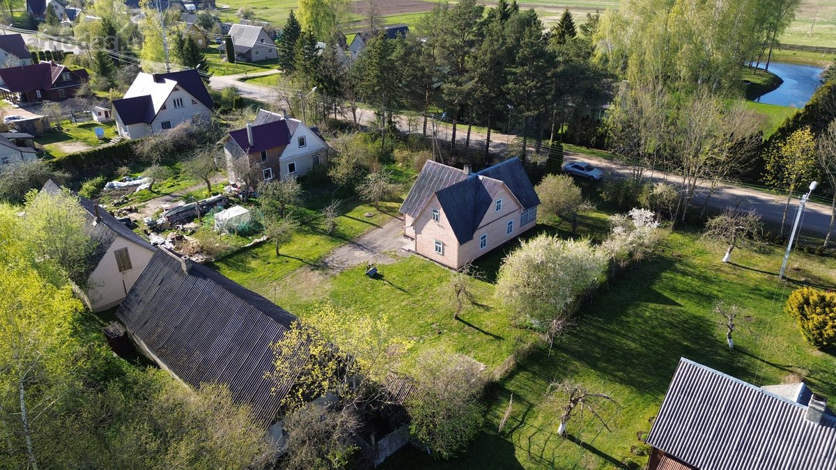 Parduodamas gyvenamasis namas su 18 arų žemės - nuotraukos Nr. 6