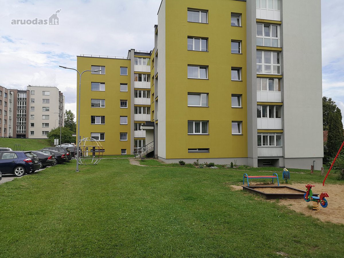 Renovuotame name, Vytauto gatvėje parduodamas