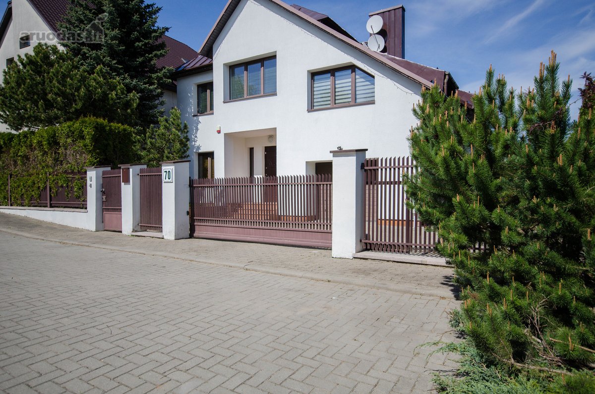 Yra namų, kurie tiesiog suteikia stogą virš - nuotraukos Nr. 4
