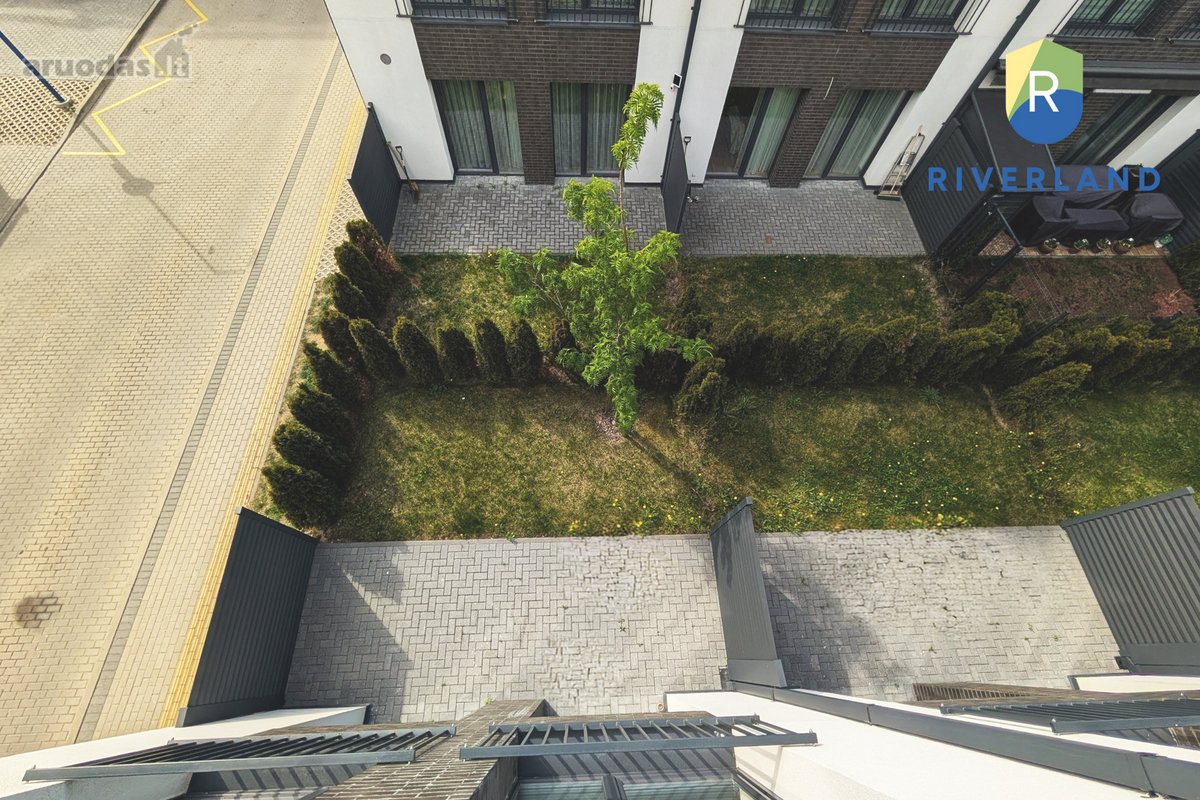 Parduodamas 106 kv.m butas per kelis aukštus - nuotraukos Nr. 20
