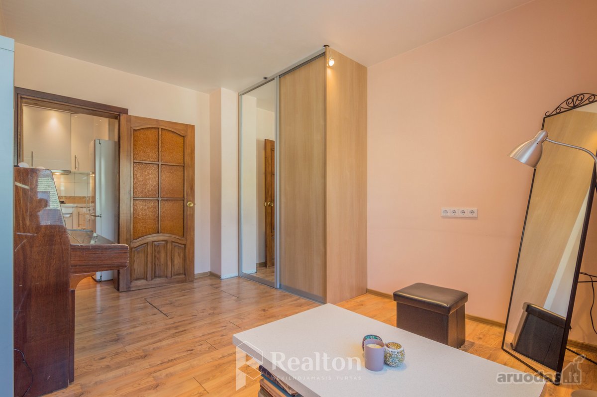 Parduodamas Puikiai Išplanuotas 2 Atskirų - nuotraukos Nr. 14