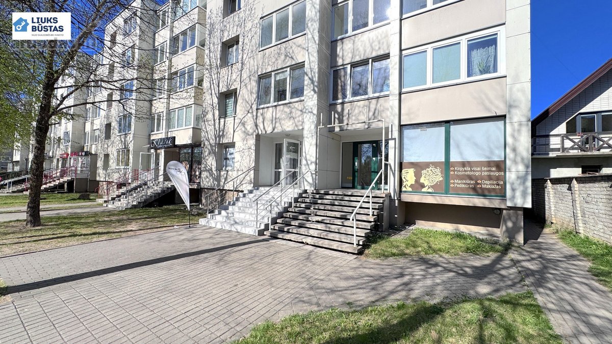 Išnuomojamos 83.72 kv.m. patalpos Naftininkų g.