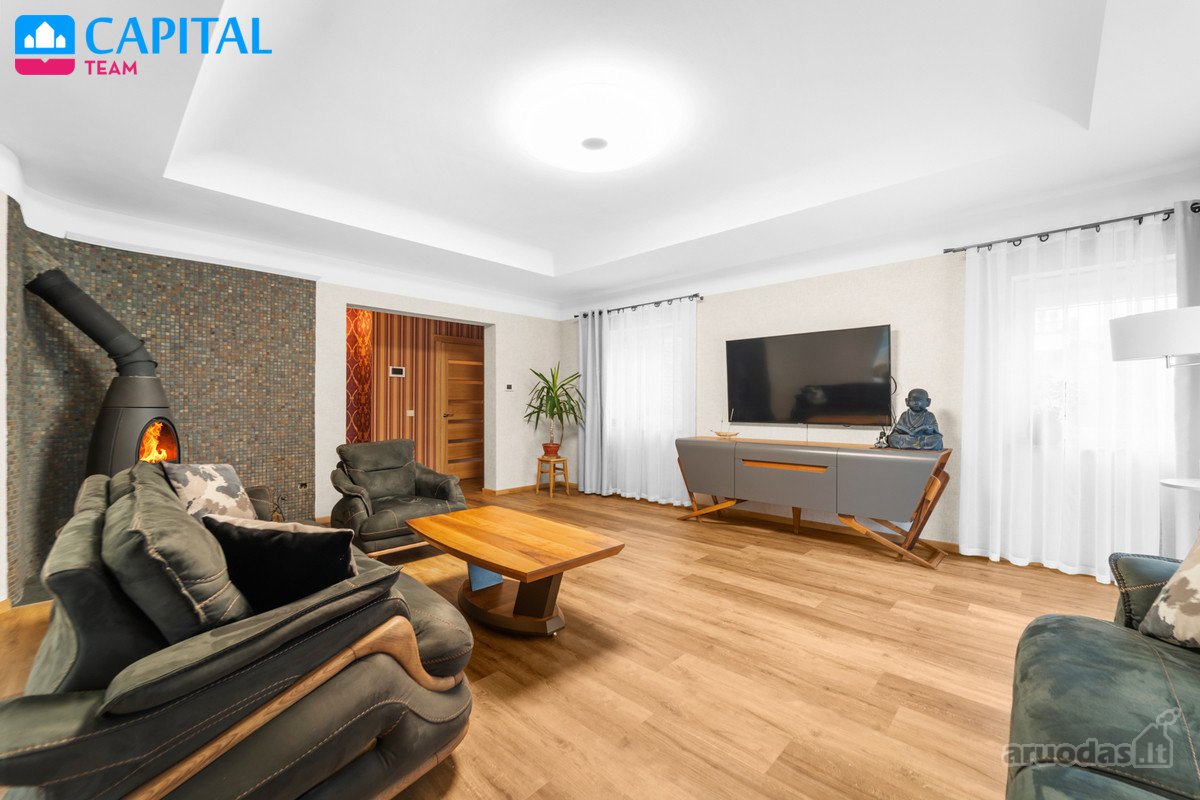 Parduodamas gyvenamojo namo ir apartamentų - nuotraukos Nr. 9