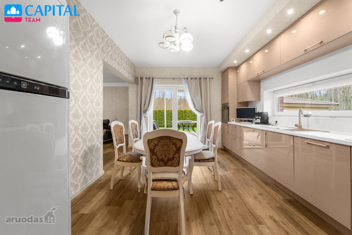 Parduodamas gyvenamojo namo ir apartamentų - nuotraukos Nr. 12