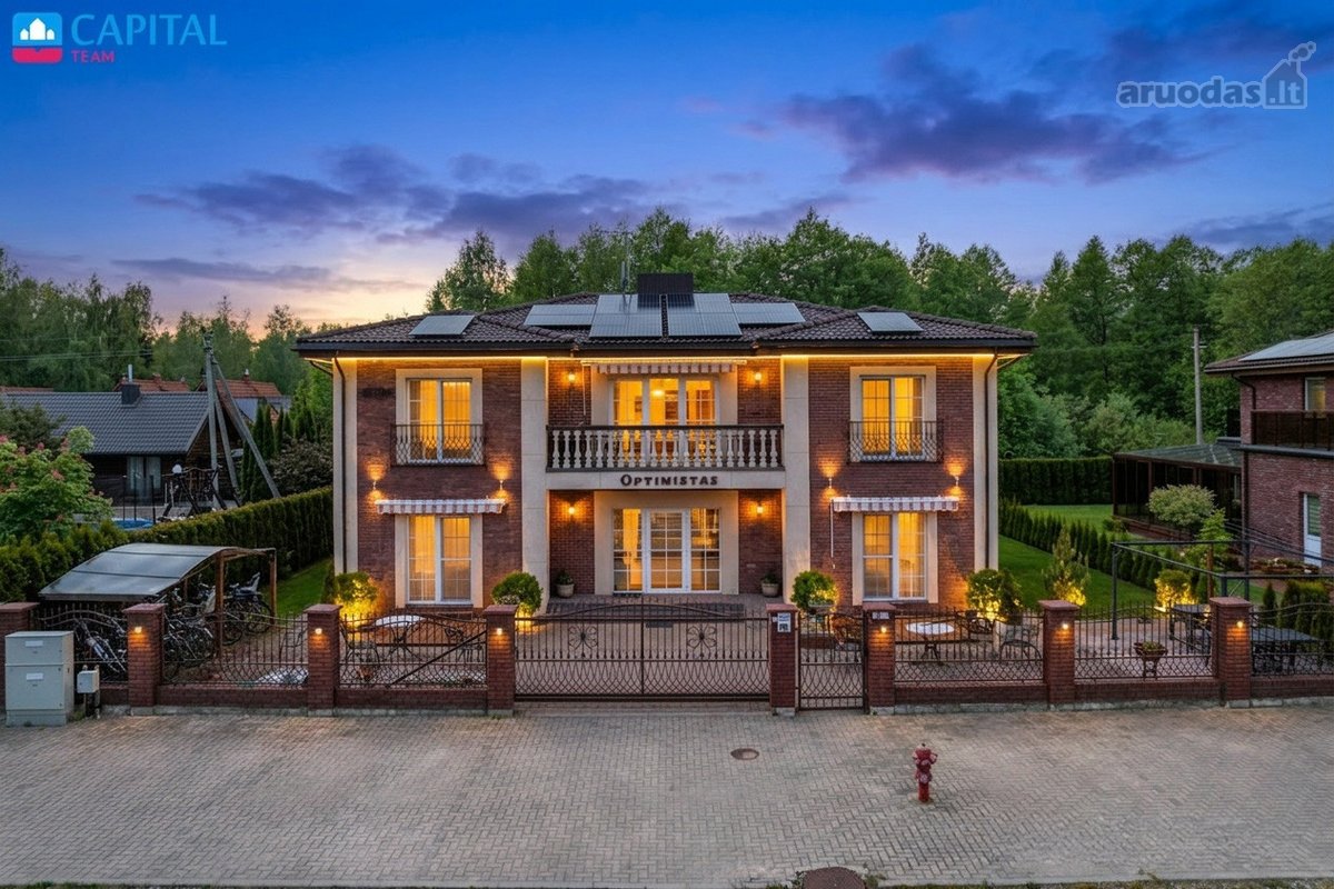 Parduodama Išskirtinė Vila Su Apartamentų
