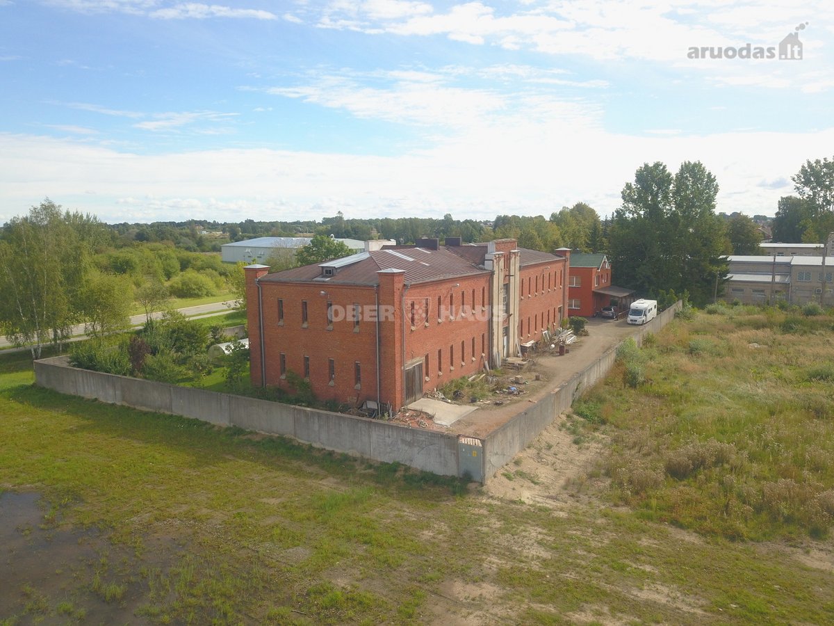 Parduodama 0,3026 ha komercinės paskirties,