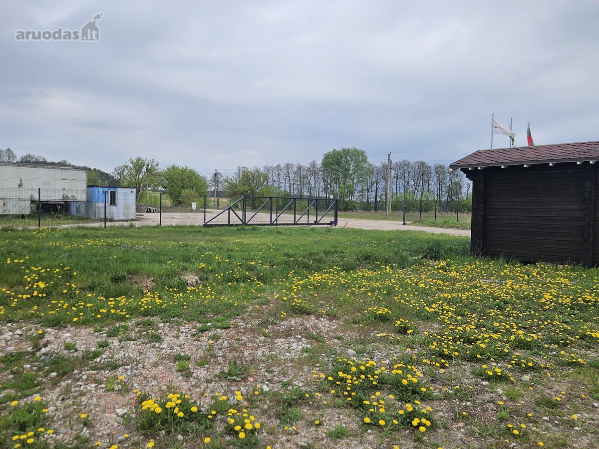 Objektui priklauso 3,06 ha žemės,randasi prie - nuotraukos Nr. 4