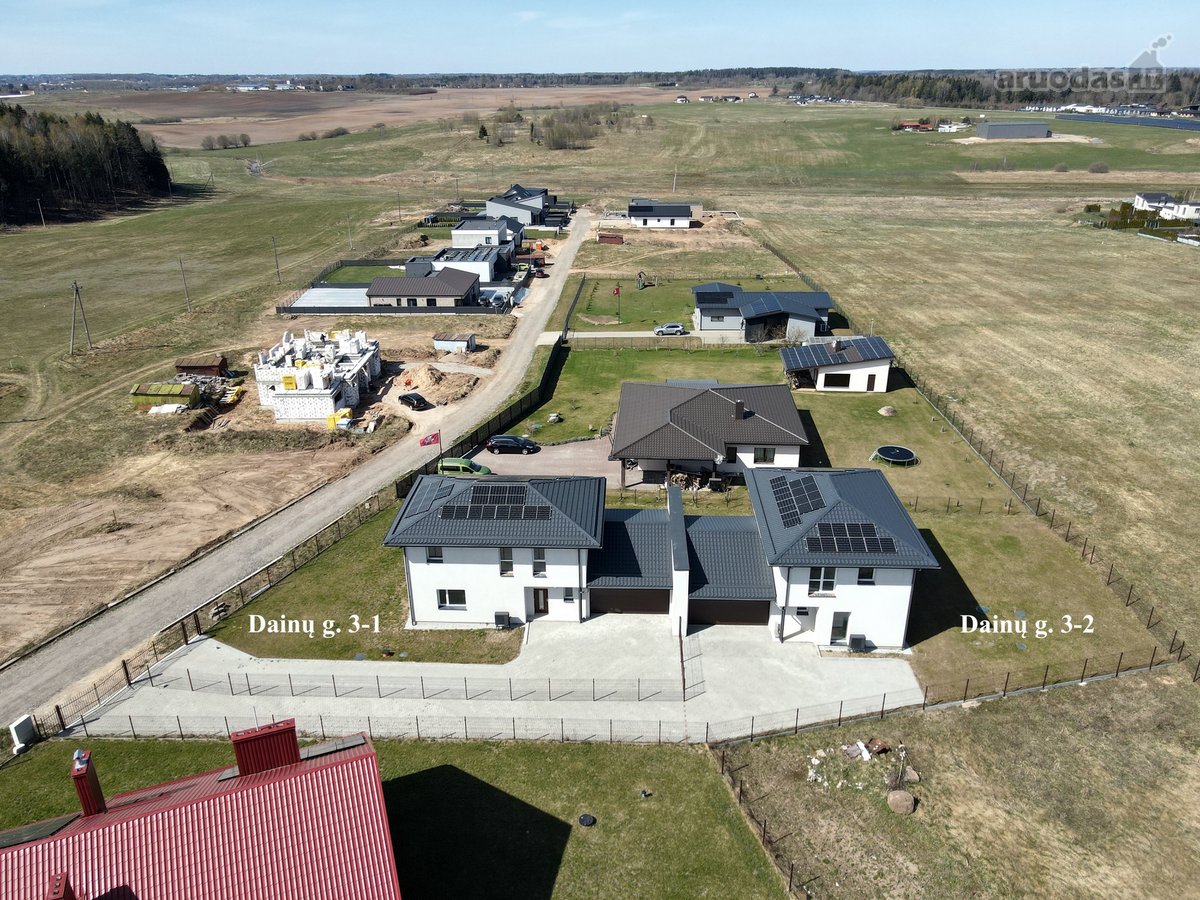 Parduodamas sublokuotas 170.02 kv.m. namas su - nuotraukos Nr. 26