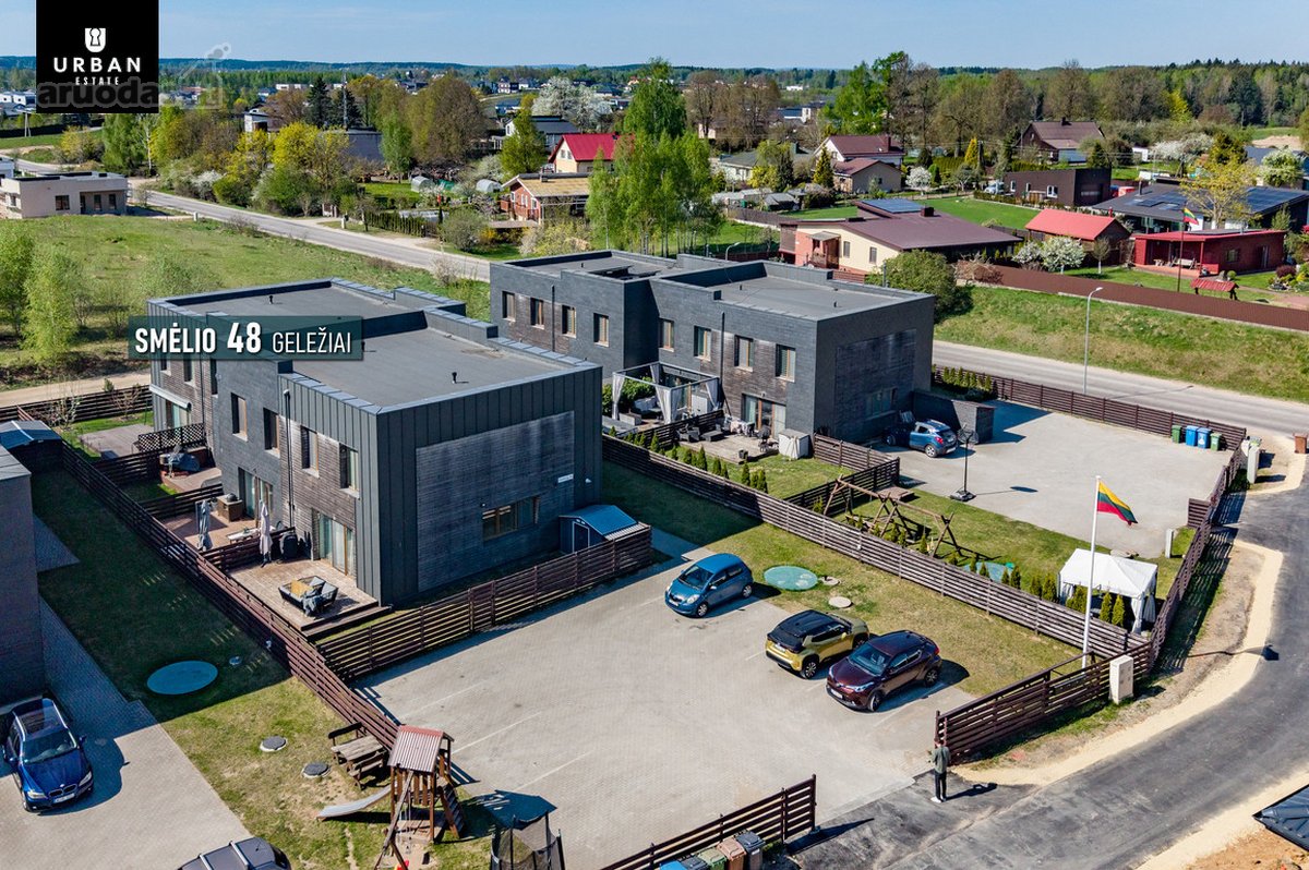 Jaukiai Ir Stilingai Įrengti Erdvūs Namai - nuotraukos Nr. 29