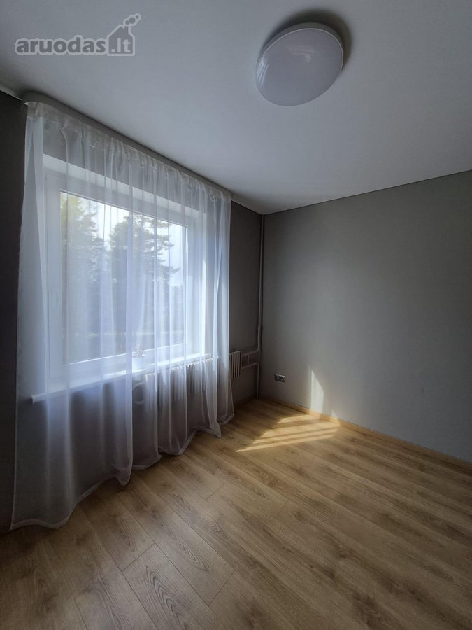 Erdvus, šviesus ir jaukus dviejų kambarių - nuotraukos Nr. 10