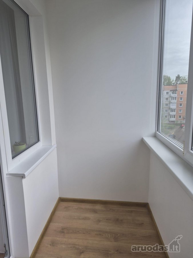 Erdvus, šviesus ir jaukus dviejų kambarių - nuotraukos Nr. 23