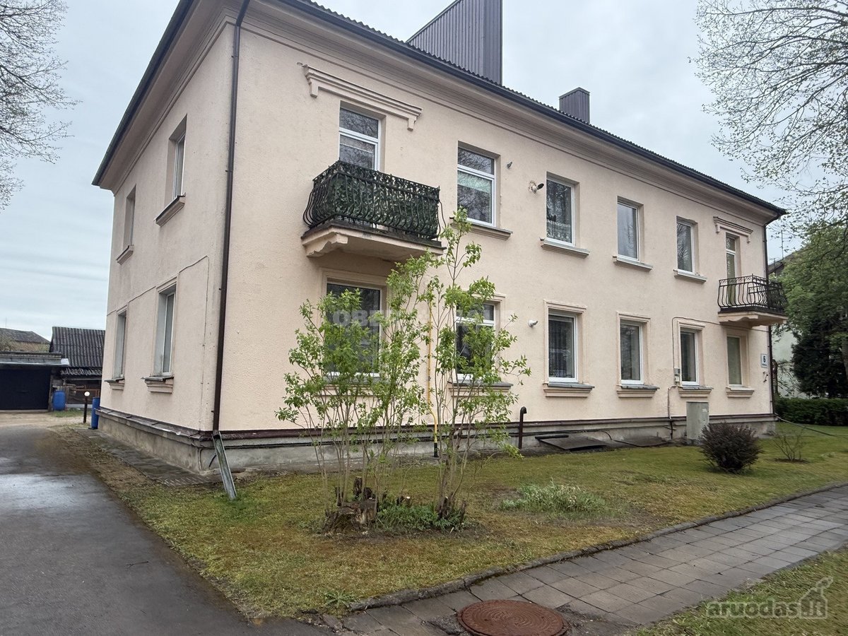 Parduodamas tvarkingas 3 k. butas Topolių g.,