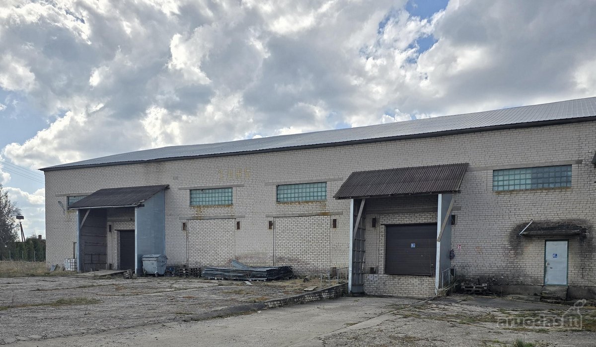 Nuomojame 924,49 kv. m bendro ploto pastatą