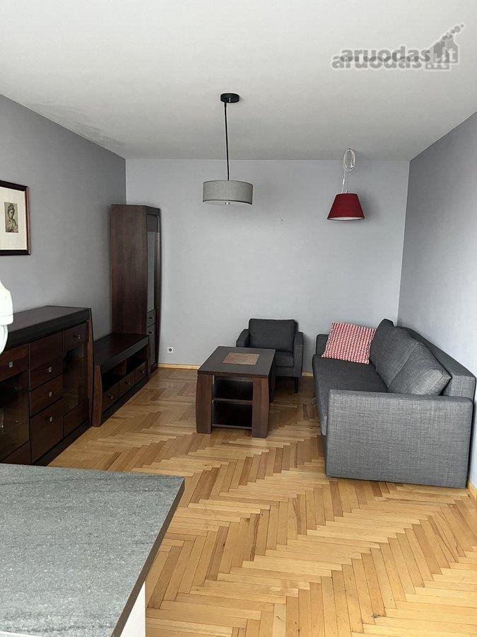 Parduodamas 2 kambarių butas su baldais,