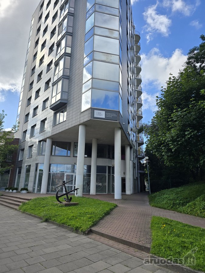 Erdvus 4 Kambarių Butas Klaipėdos Centre Su