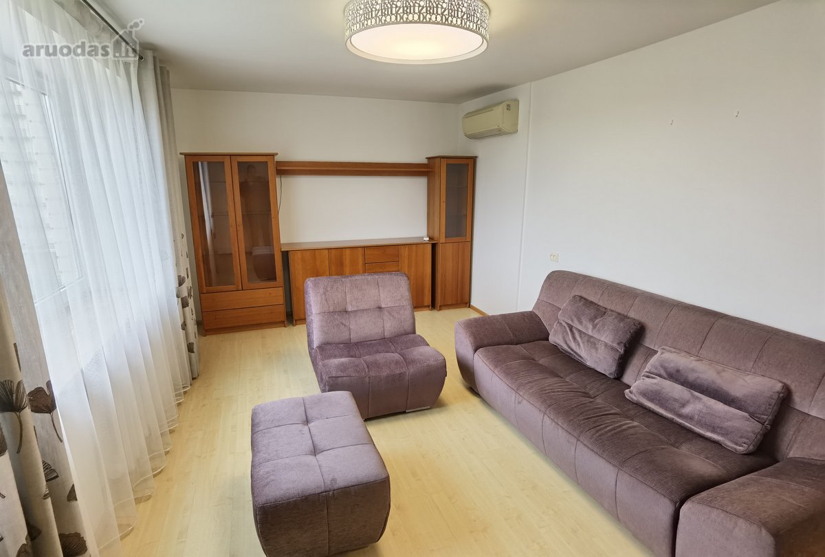 Erdvus ir šviesus 3 kambarių butas 