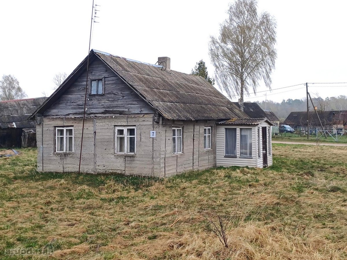 Gyvenamasis namas su žemės sklypu ir - nuotraukos Nr. 3