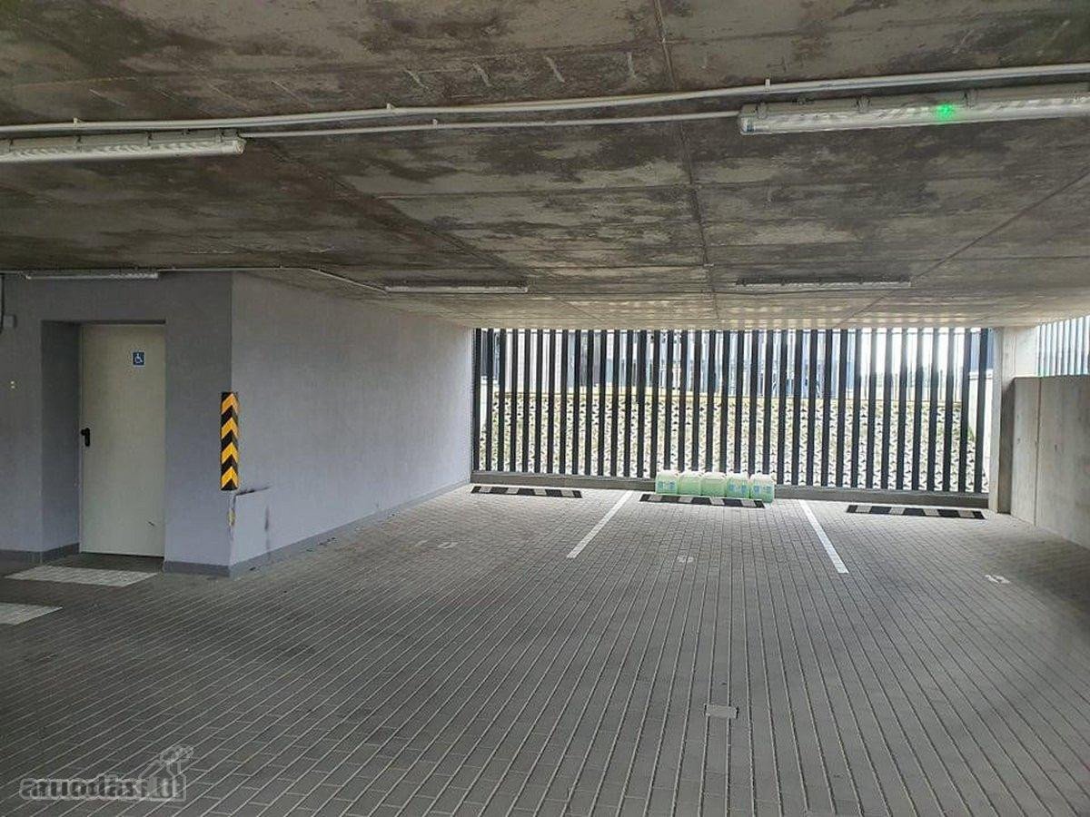 Parduodama parkavimo vieta po Bitėnų g. 1a