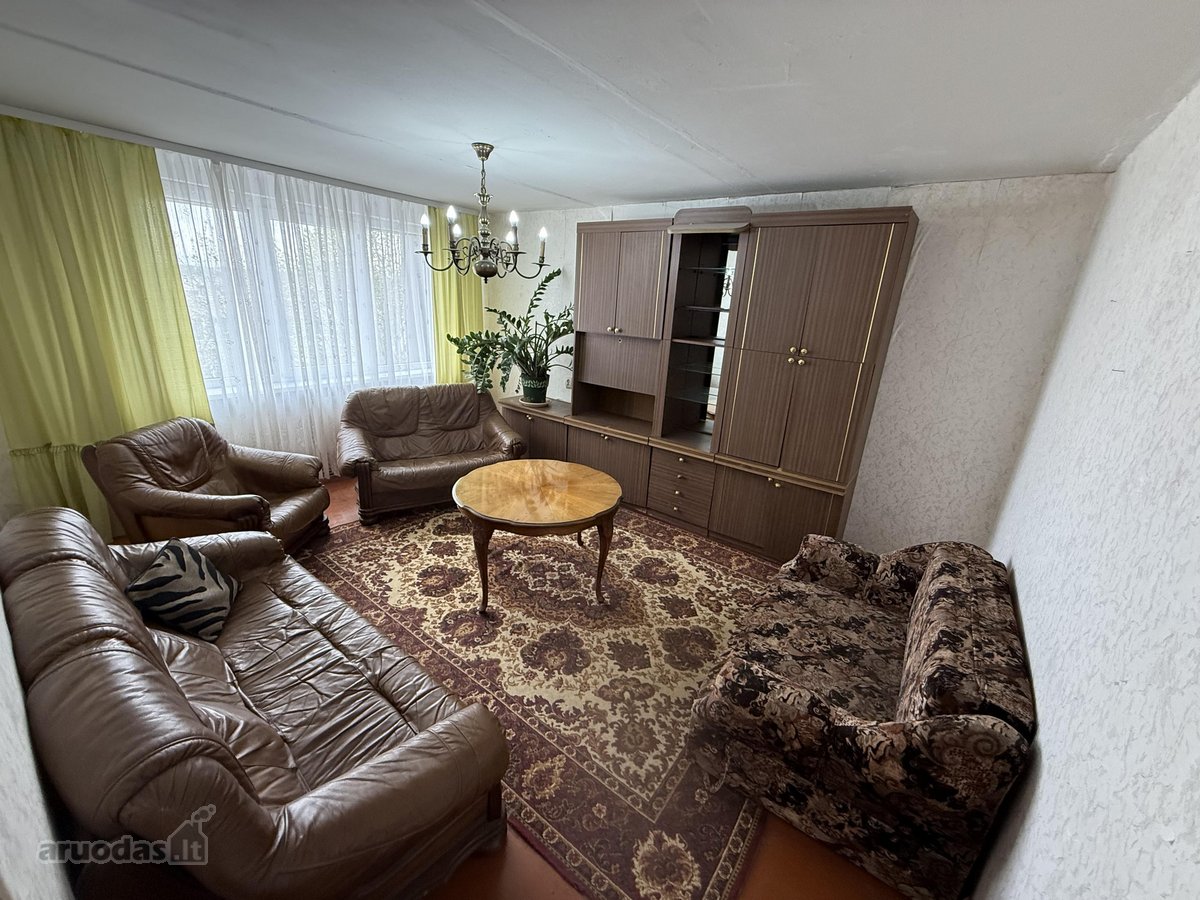 Parduodamas butas, Šilalės centre, 5 aukšte.