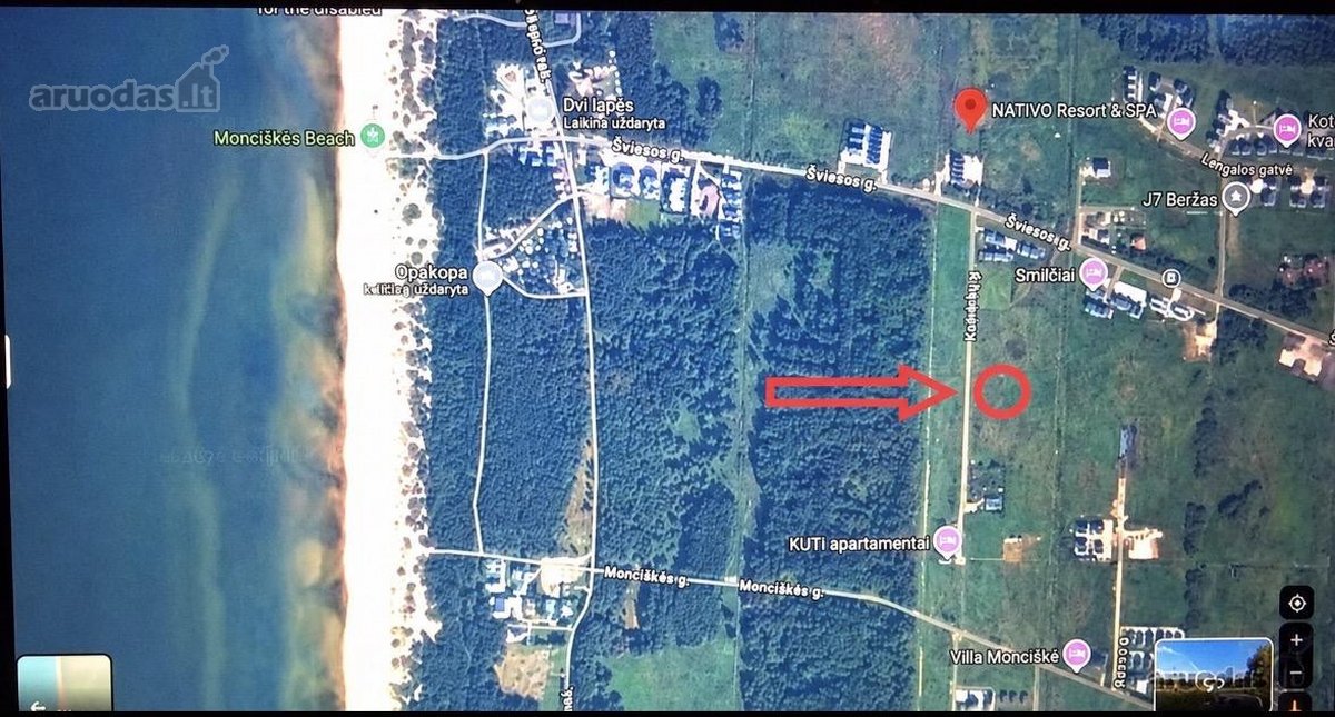 Parduodamas puikioje vietoje esantis sklypas