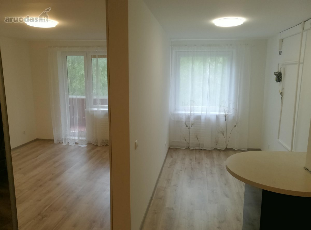 Parduodamas ką tik suremontuotas 2 kamb butas - nuotraukos Nr. 3